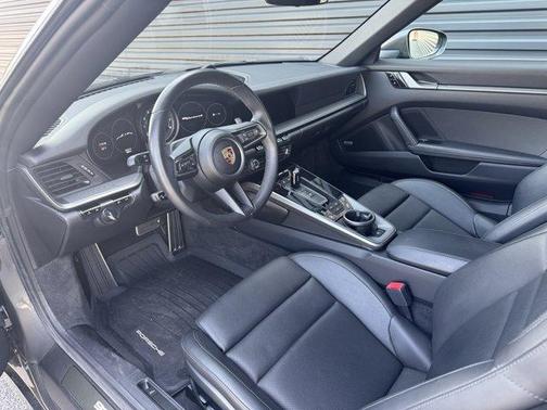2020 Porsche 911 Carrera 4S