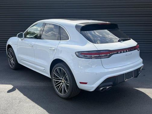 Carrara White Metallic 2026 Porsche Macan S