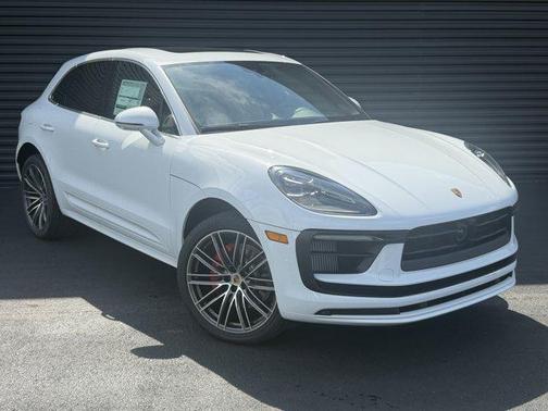 Carrara White Metallic 2026 Porsche Macan S