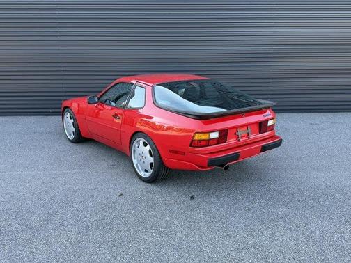 1989 Porsche 944 