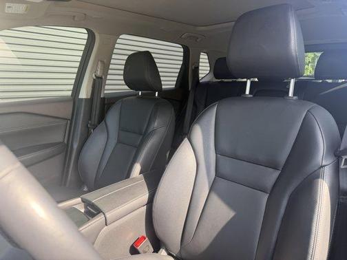 Blue / Black 2022 Nissan Rogue SL
