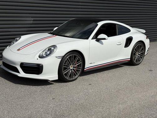 2017 Porsche 911 Turbo