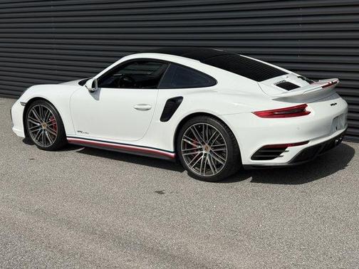 2017 Porsche 911 Turbo