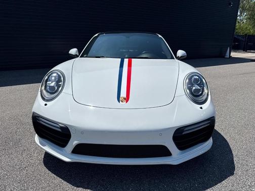 2017 Porsche 911 Turbo