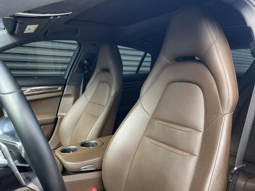 2018 Porsche Panamera 4S