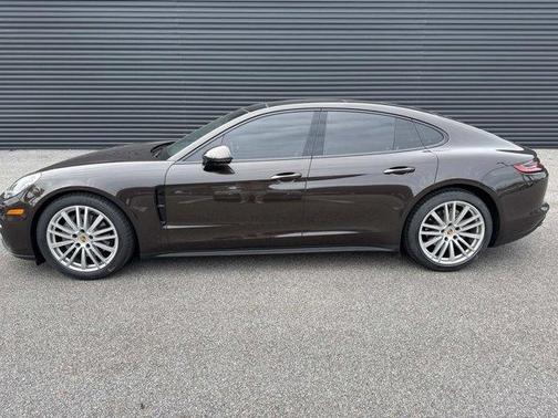 2018 Porsche Panamera 4S