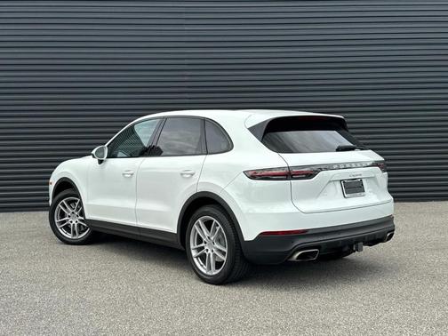 2021 Porsche Cayenne Base