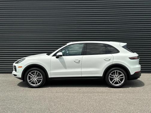 2021 Porsche Cayenne Base