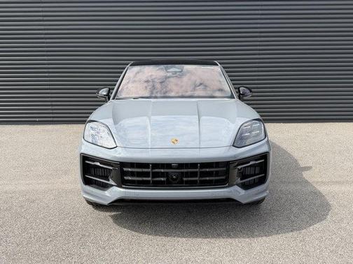 2026 Porsche Cayenne GTS