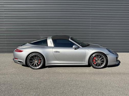 2019 Porsche 911 Targa 4S