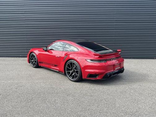 2025 Porsche 911 Turbo S