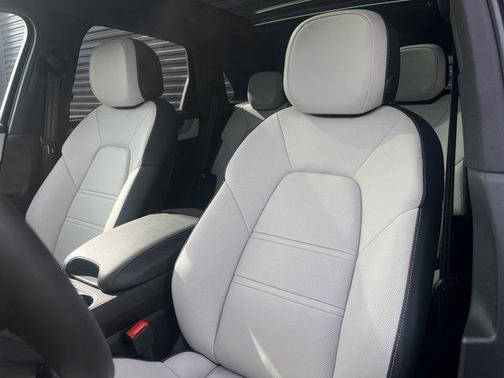 2026 Porsche Cayenne AWD