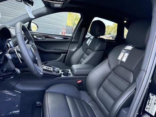 2026 Porsche Macan T