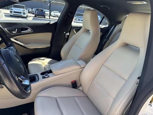 2018 Mercedes-Benz CLA 250 Base