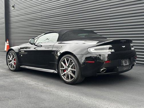 Jet Black 2012 Aston Martin V8 Vantage S Base