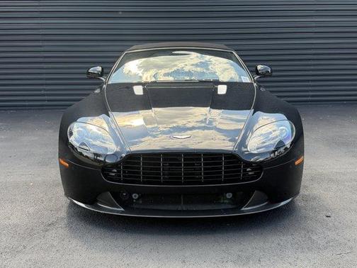 Jet Black 2012 Aston Martin V8 Vantage S Base