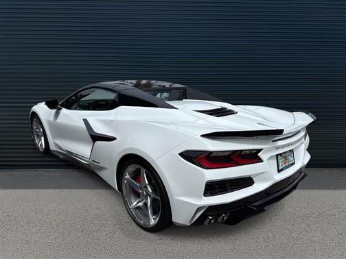 2025 Chevrolet Corvette E-Ray