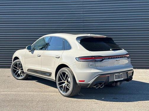 2025 Porsche Macan Base