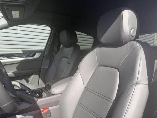 2026 Porsche Cayenne AWD