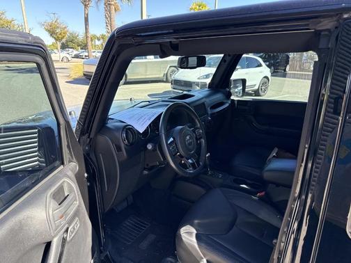 2014 Jeep Wrangler Unlimited Altitude