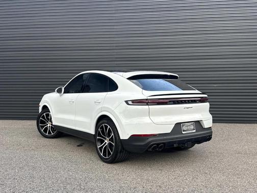 2024 Porsche Cayenne AWD