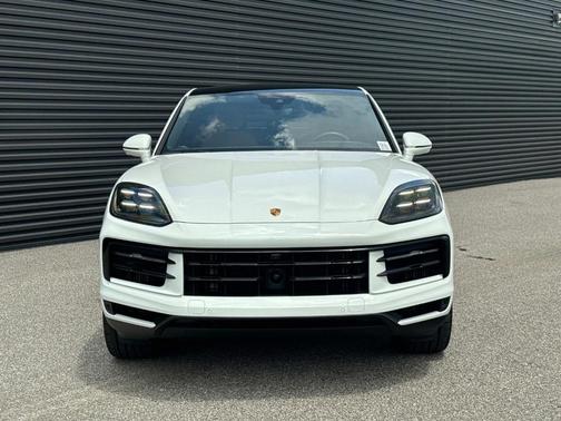 2024 Porsche Cayenne AWD