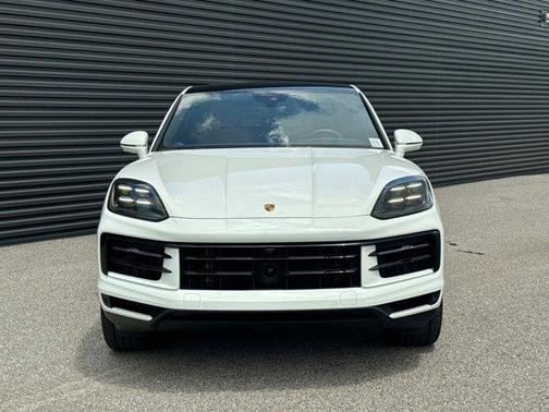2024 Porsche Cayenne AWD