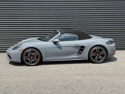 2024 Porsche 718 Boxster S