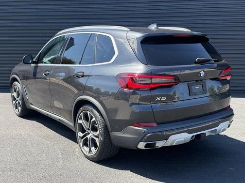 Dark Graphite Metallic 2023 BMW X5 xDrive40i