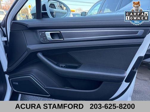 2022 Porsche Panamera 4 Platinum Edition