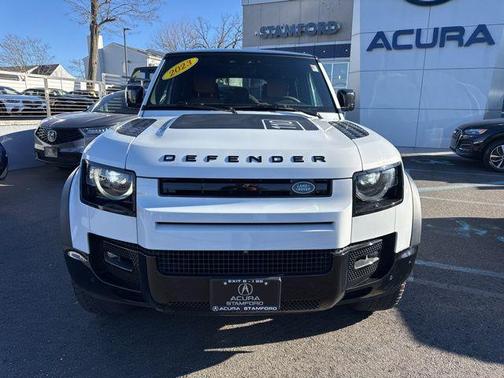 2023 Land Rover Defender 110 V8