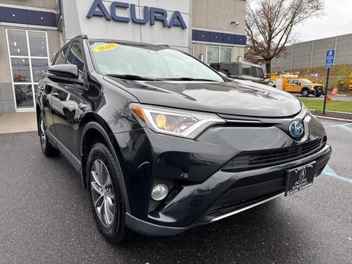 2018 Toyota RAV4 Hybrid XLE