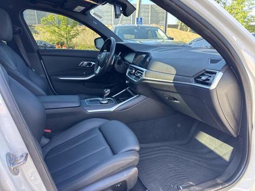 2019 BMW 330 xDrive