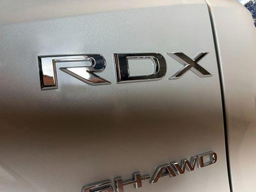 Platinum White Pearl 2025 Acura RDX Technology Package