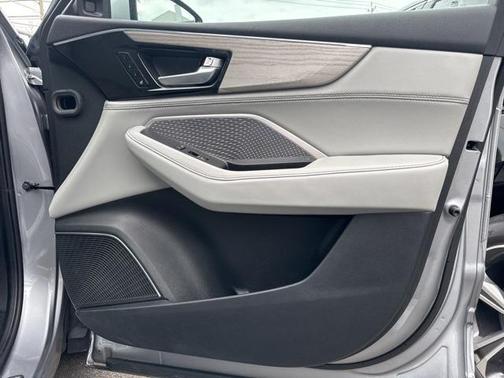 2022 Acura MDX Advance Package