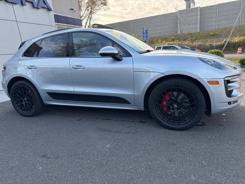 2017 Porsche Macan GTS