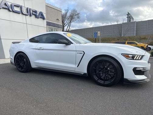 2017 Ford Shelby GT350 Base
