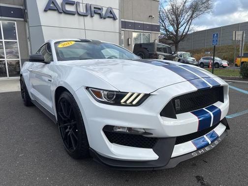 2017 Ford Shelby GT350 Base