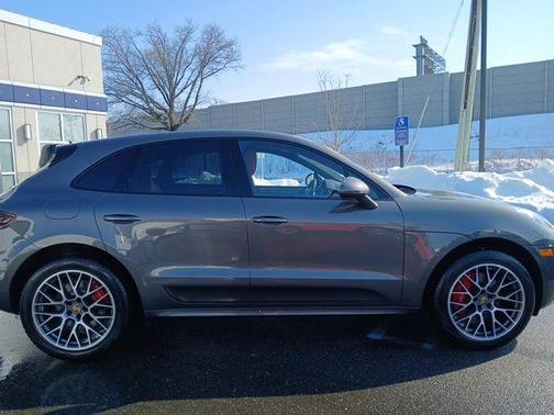 2015 Porsche Macan Turbo
