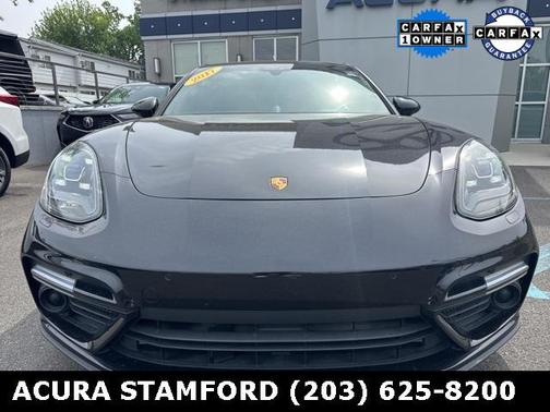 2017 Porsche Panamera Turbo