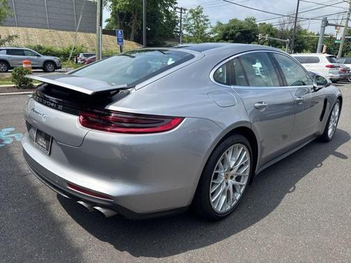 2020 Porsche Panamera 4S