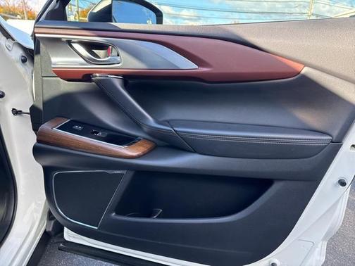 2016 Mazda CX-9 Signature