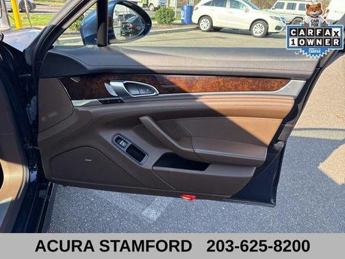 Night Blue Metallic 2016 Porsche Panamera 4S