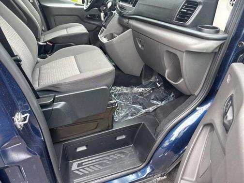 2022 Ford Transit-350 XLT