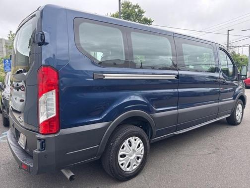 2022 Ford Transit-350 XLT