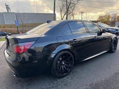 2008 BMW M5 Base