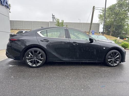 2022 Lexus IS 350 Base