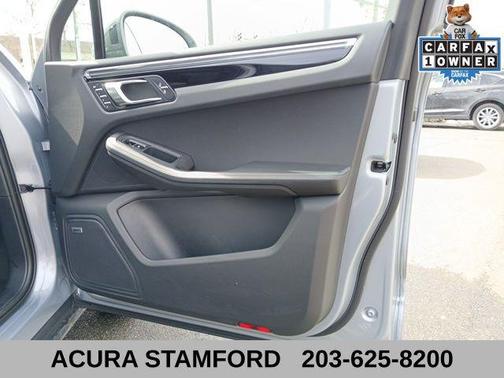 2024 Porsche Macan T