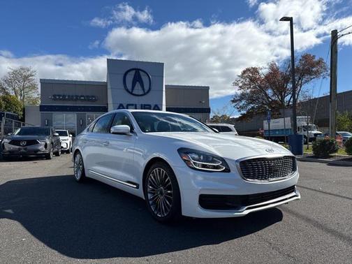 2019 Kia K900 Luxury