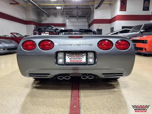 2004 Chevrolet Corvette Base